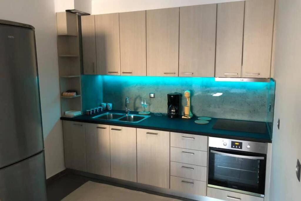 Hitech Appartment Amaliada 外观 照片
